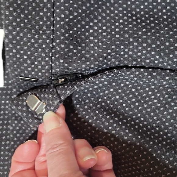 HALOGEN Black White Micro Print Taylor Fit Pleated Ankle Pants - Picture 4 of 12